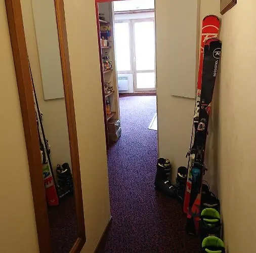 Plagne Soleil - Montsoleil -ski Aux Pieds-5 Personnes *