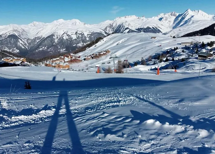 Plagne Soleil - Montsoleil -ski Aux Pieds-5 Personnes * La Plagne
