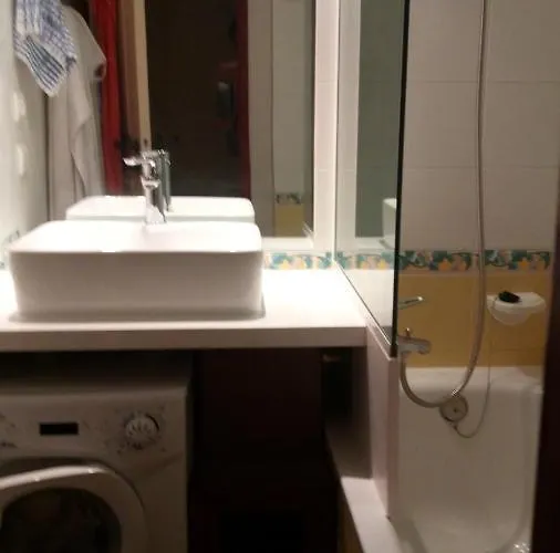 Plagne Soleil - Montsoleil -ski Aux Pieds-5 Personnes *