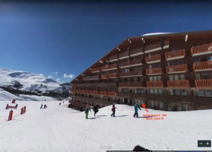 Plagne Soleil - Montsoleil -ski Aux Pieds-5 Personnes *